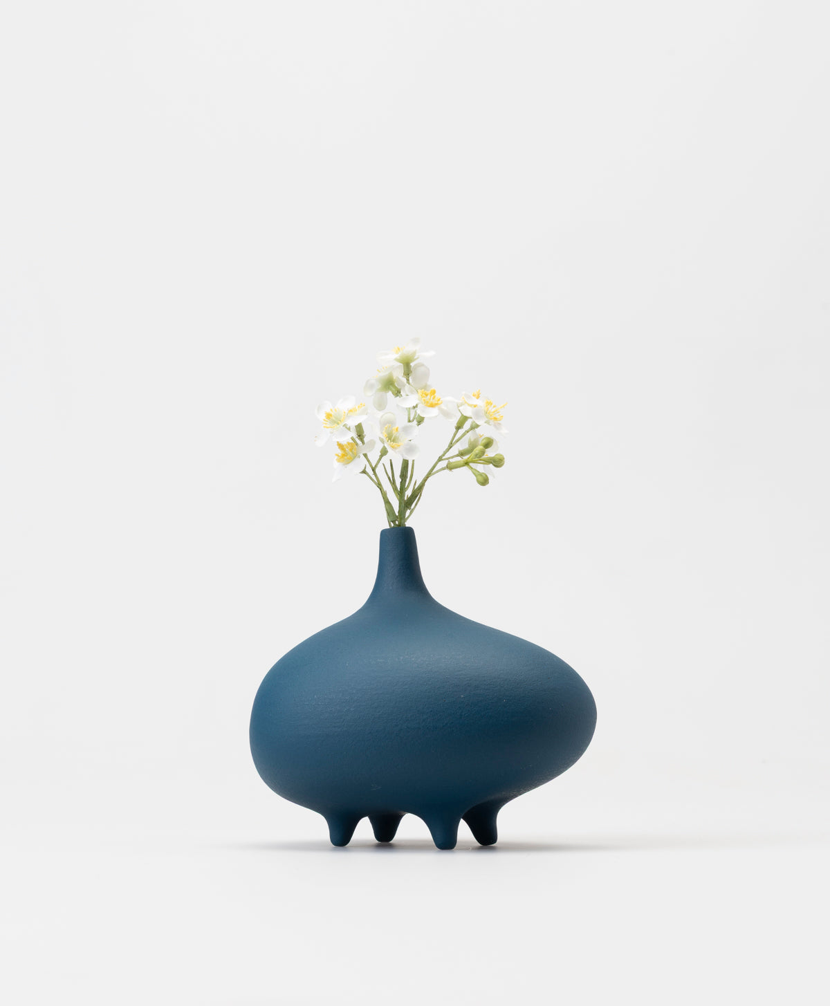 BUZZBY AND FANG - BINTER VASE - TEAL