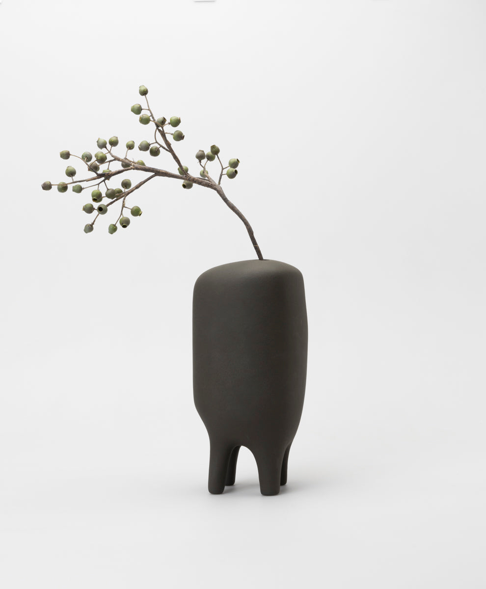 BUZZBY AND FANG - BOVINE BY NATURE VASE - TAUPE