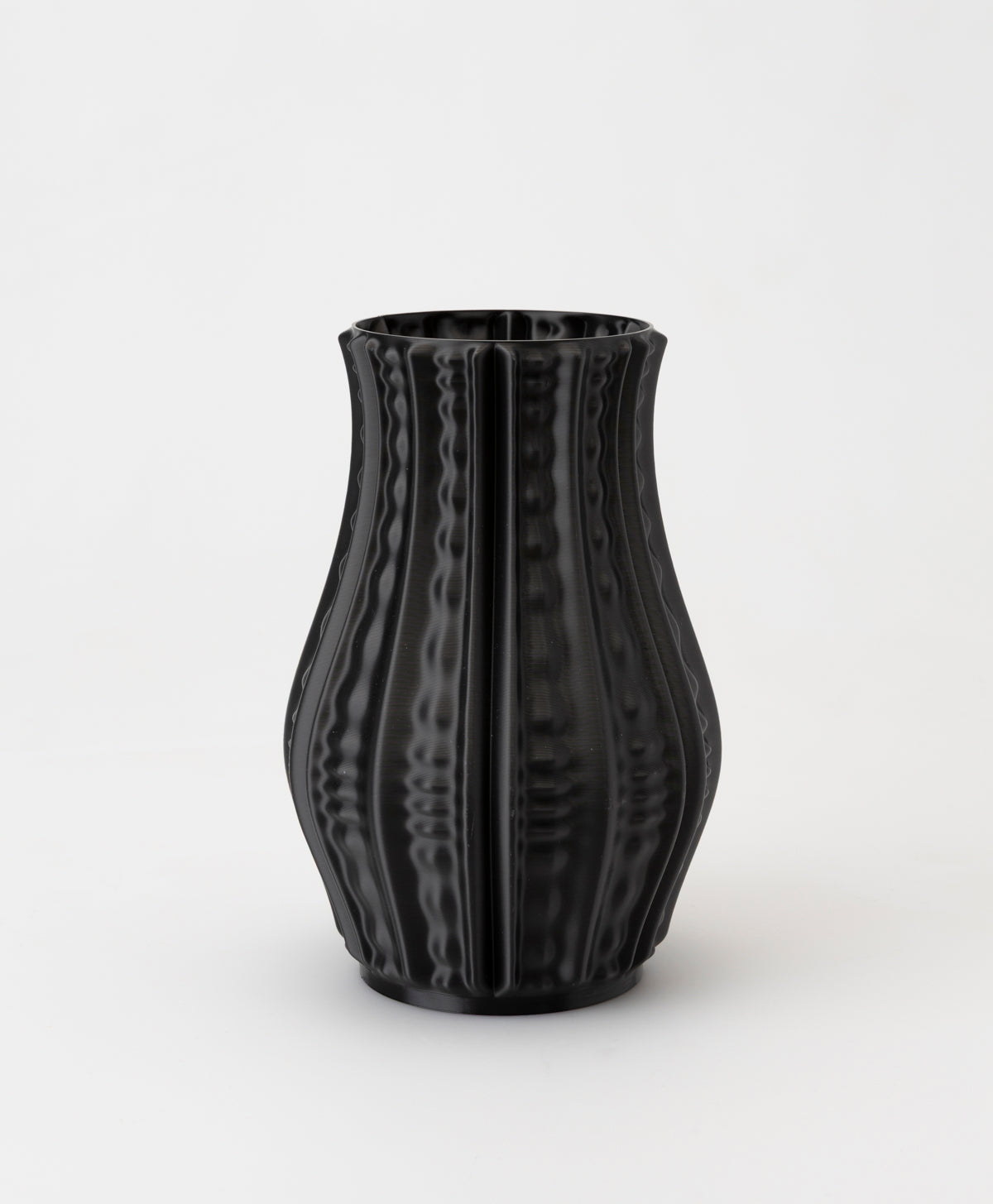 THE DAILY RABBIT - SILK REGENT VASE