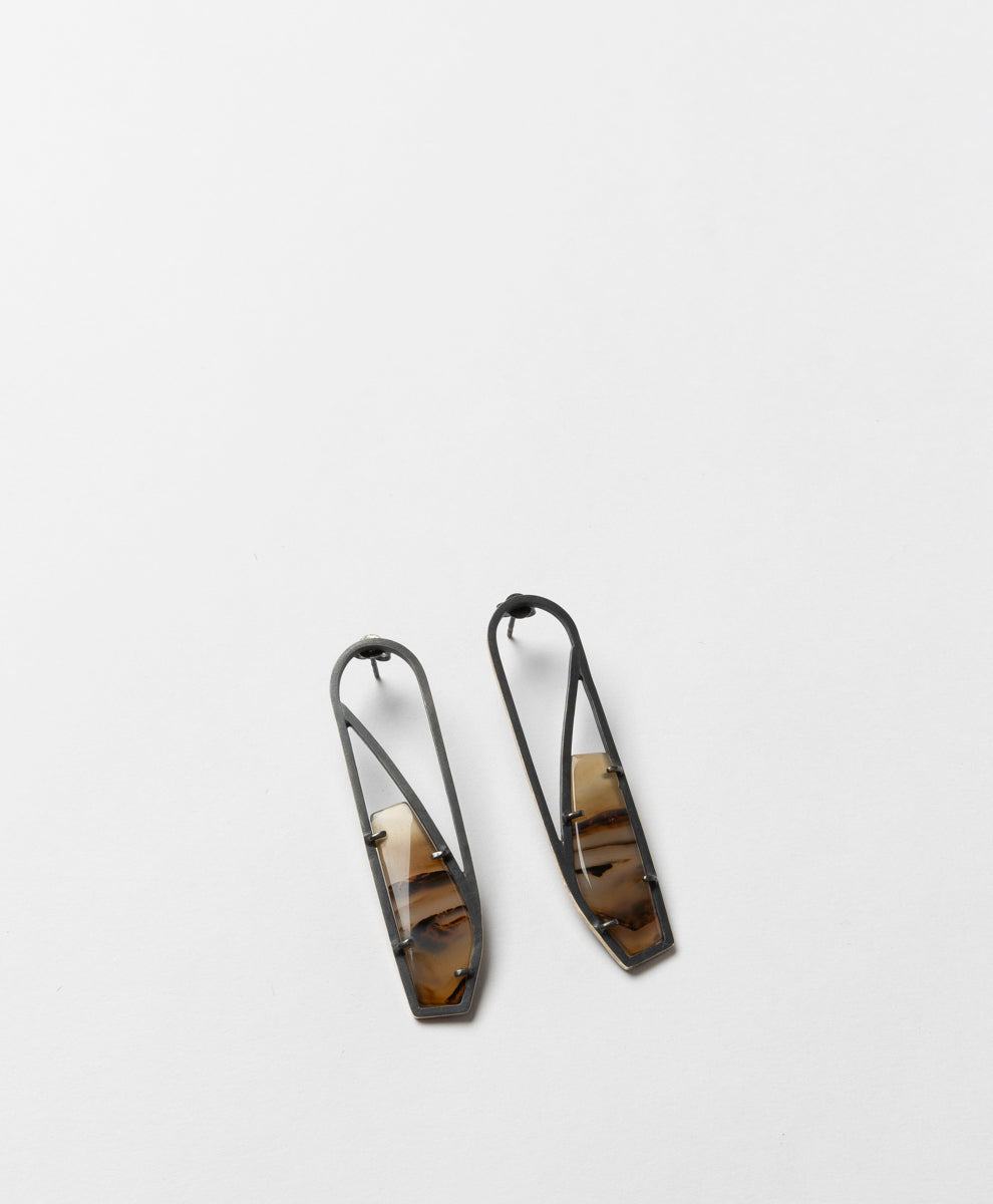 RACHAEL GRIGULIS - INCLUSION MONTANA AGATE LONG ARCH STUD EARRINGS