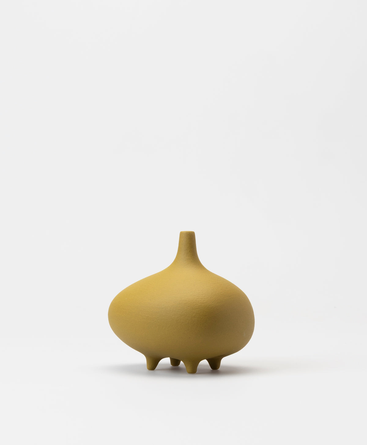 BUZZBY AND FANG - BINTER VASE - MUSTARD