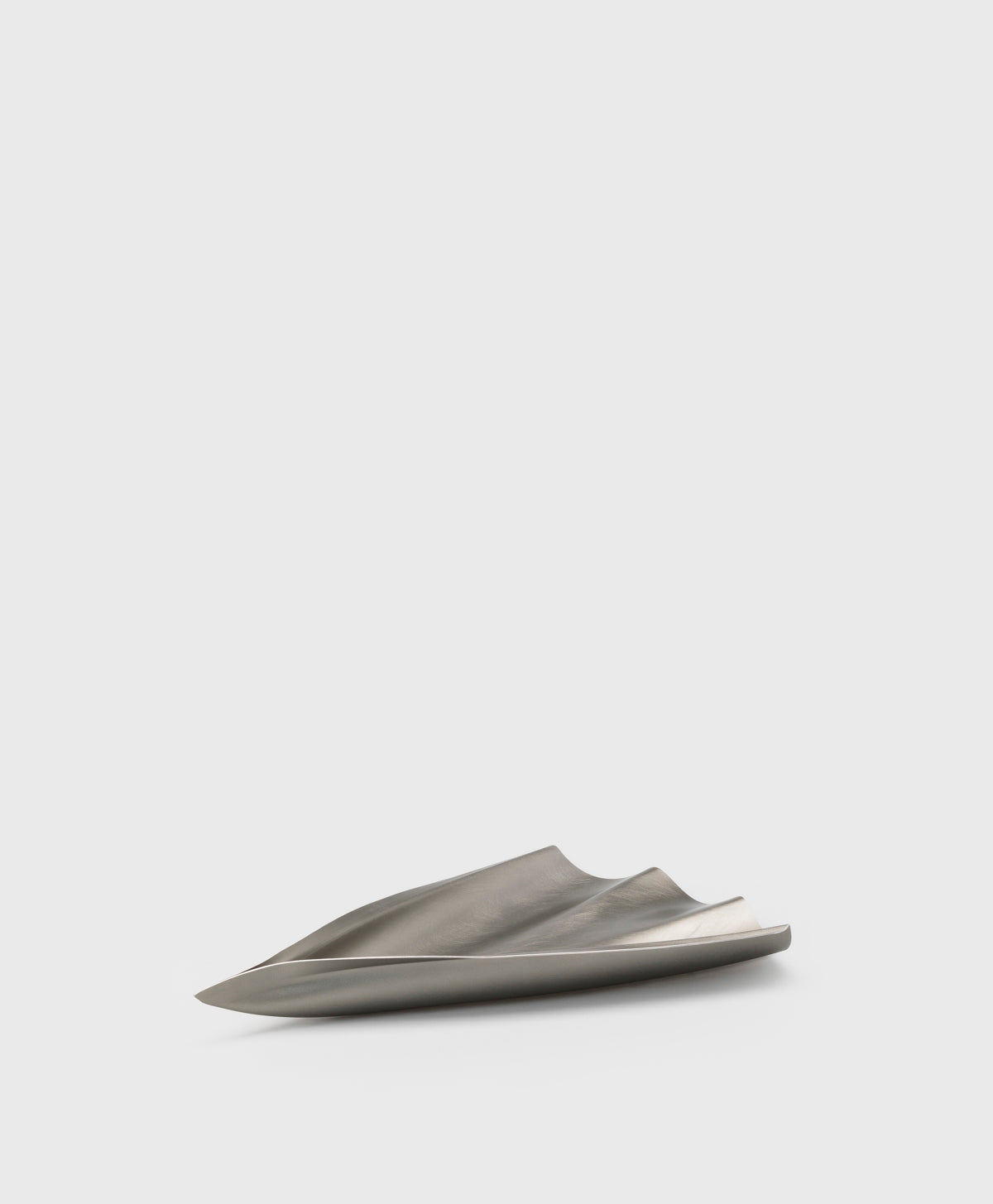 FINK AND CO - SMALL GINKGO PLATTER - CHARCOAL
