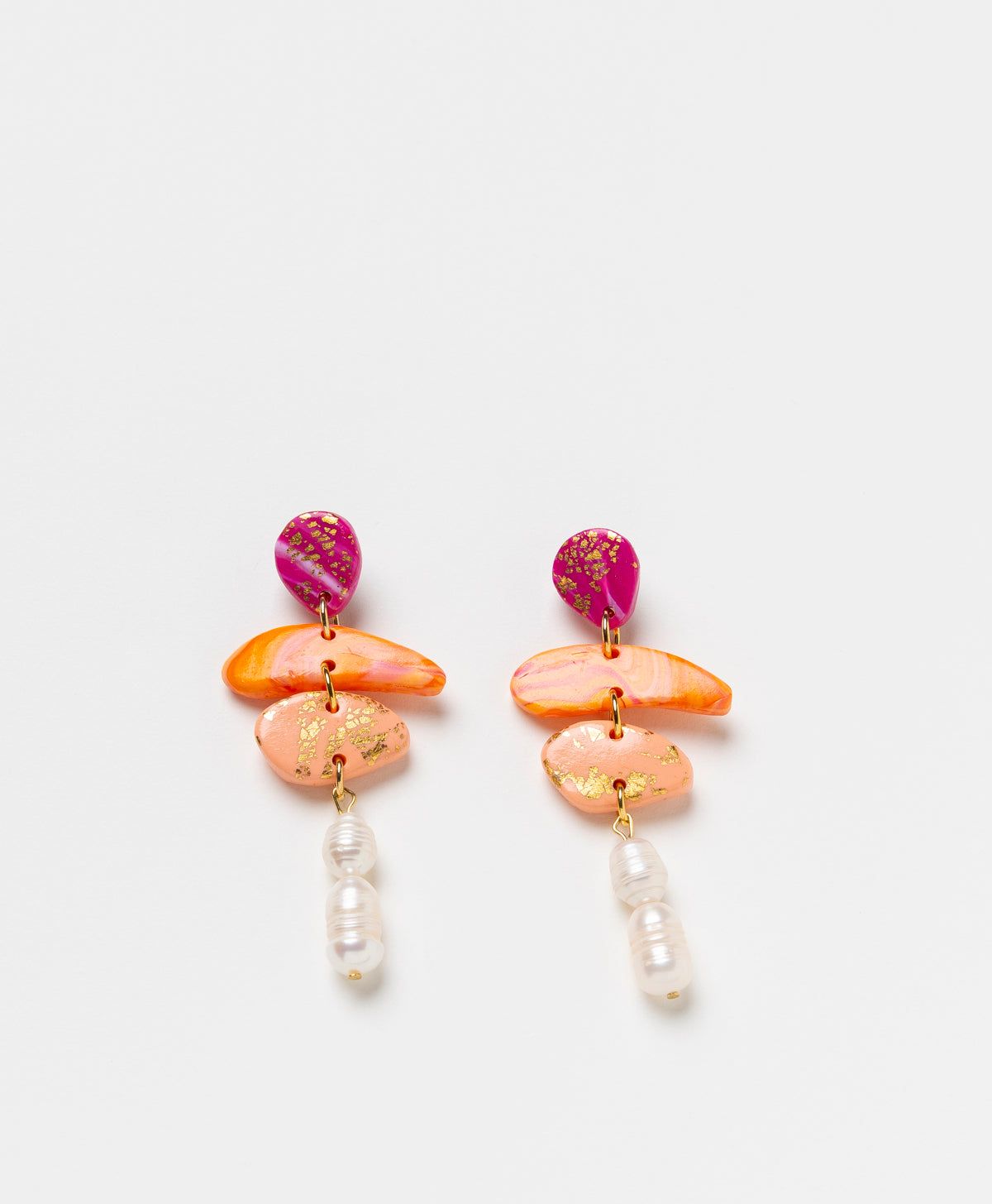 KINGSTON - CORAL PEBBLE PEARL EARRINGS